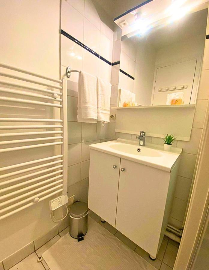 Appart Cosy Renove Avec Ac Hypercentre Nemours Exterior foto